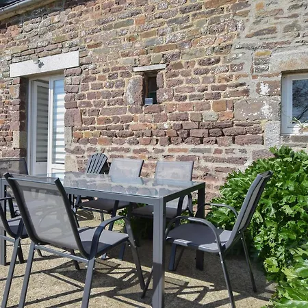 Maison Entre Terre Et Ferienhaus *