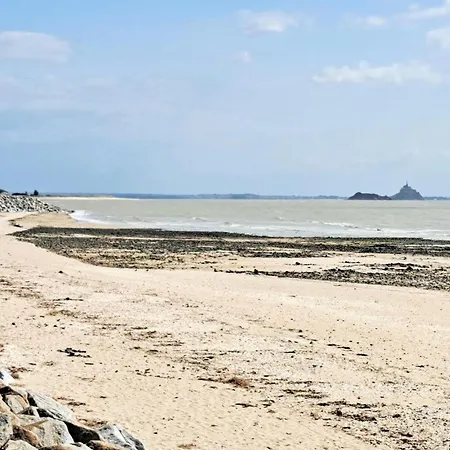 Maison Entre Terre Et * Ver (Manche)