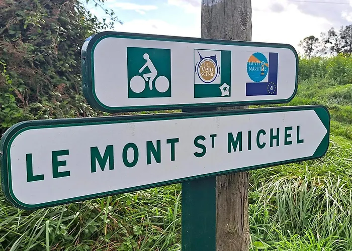 Maison Entre Terre Et Ver (Manche)